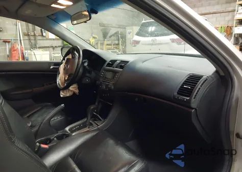 2006 Honda Accord 3.0 Ex z USA, uszkodzony, nr VIN 1HGCM665X6A072805